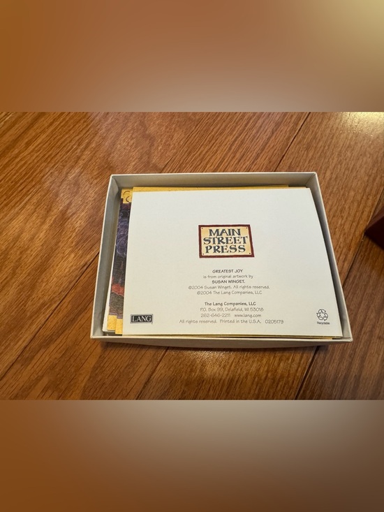 Red Hat Note Cards - Picture 4 of 6